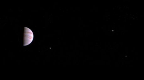 Jupiter-Europa-Ganimedes-Foto-BBC_NACIMA20160713_0008_6