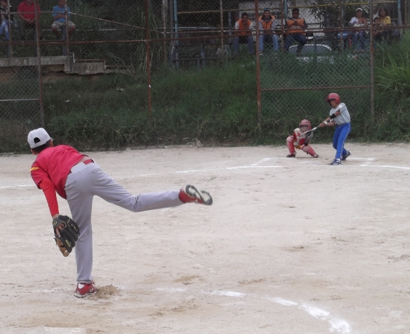 Foto beisbol Juegos Comunales viernes 9 de septiembre de 2016.JPG